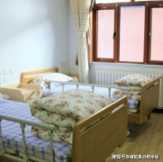 <b>其劣势表现正在：人文空气期举办京剧票友会、</b>